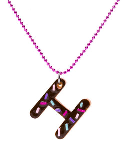 Collar Choco Letras H